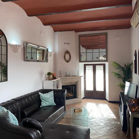 Апартаменти Casa Boutique Eros Кармона Екстер'єр фото